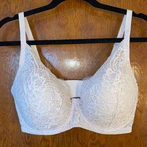Pink Lace Victoria Secret Bra 36DDD